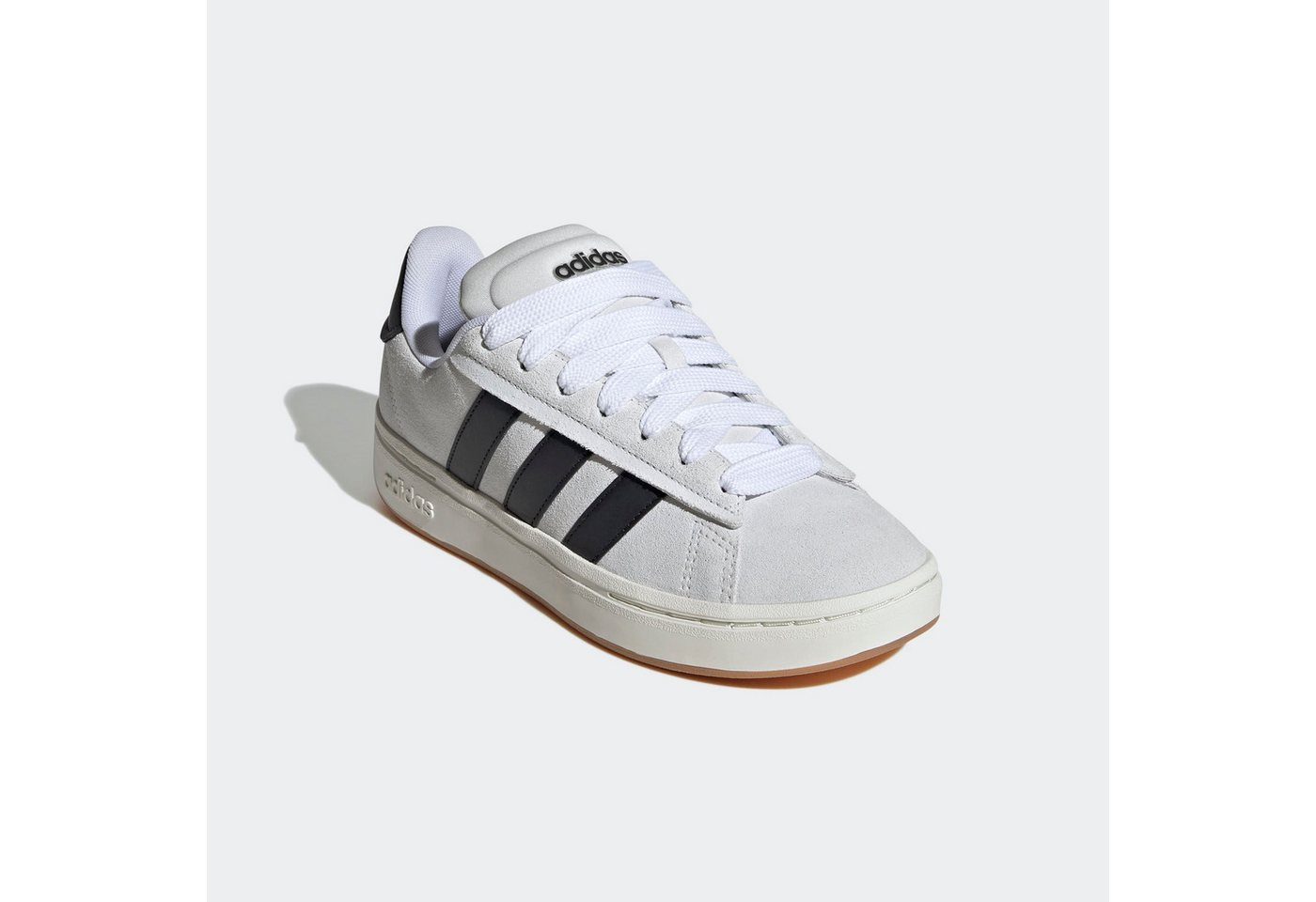 adidas Sportswear GRAND COURT ALPHA Sneaker inspiriert vom Design des adidas campus 00 (weiß/schwarz)