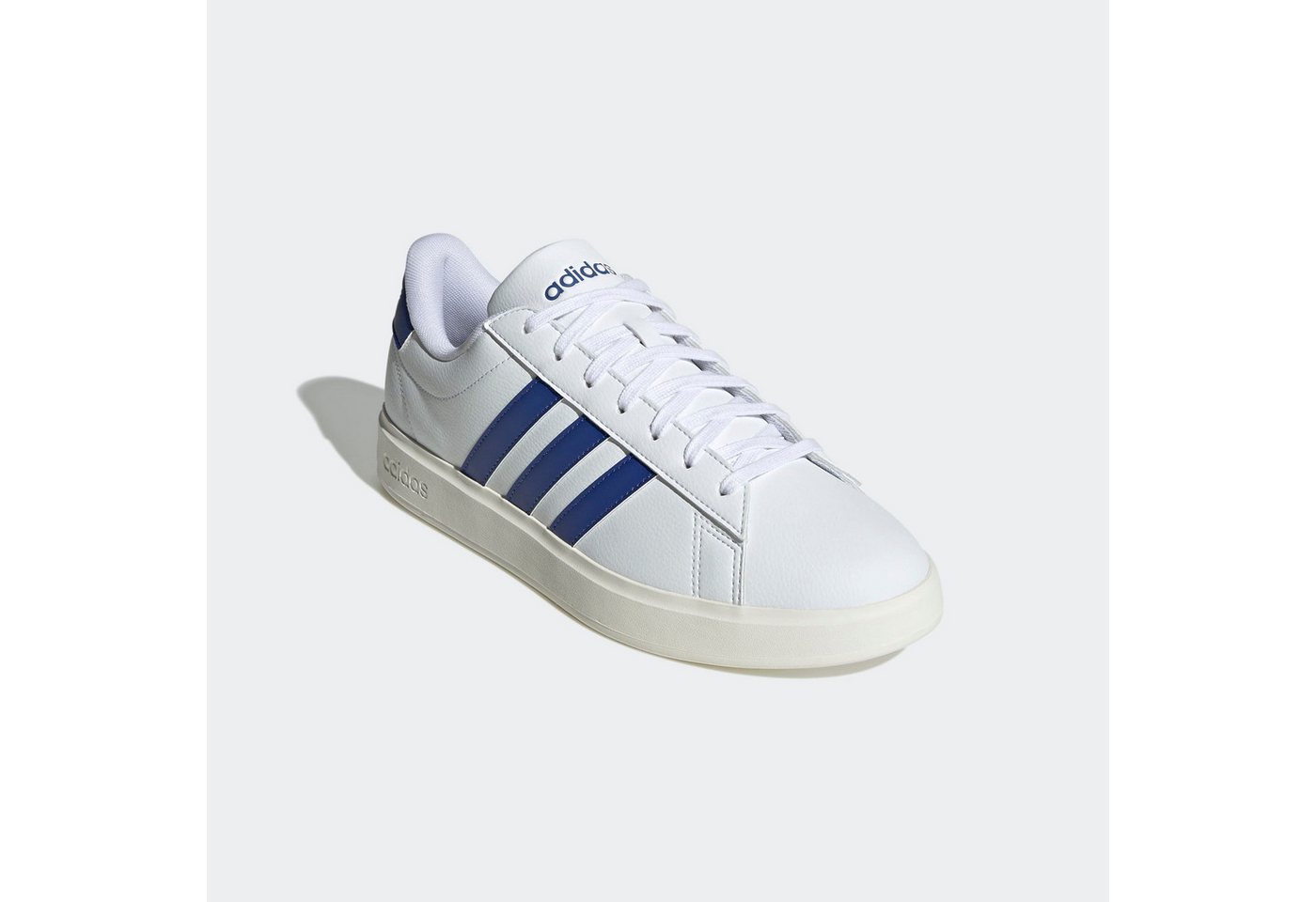 adidas Sportswear GRAND COURT CLOUDFOAM COMFORT Sneaker Design auf den Spuren des adidas Superstar (weiß/blau)