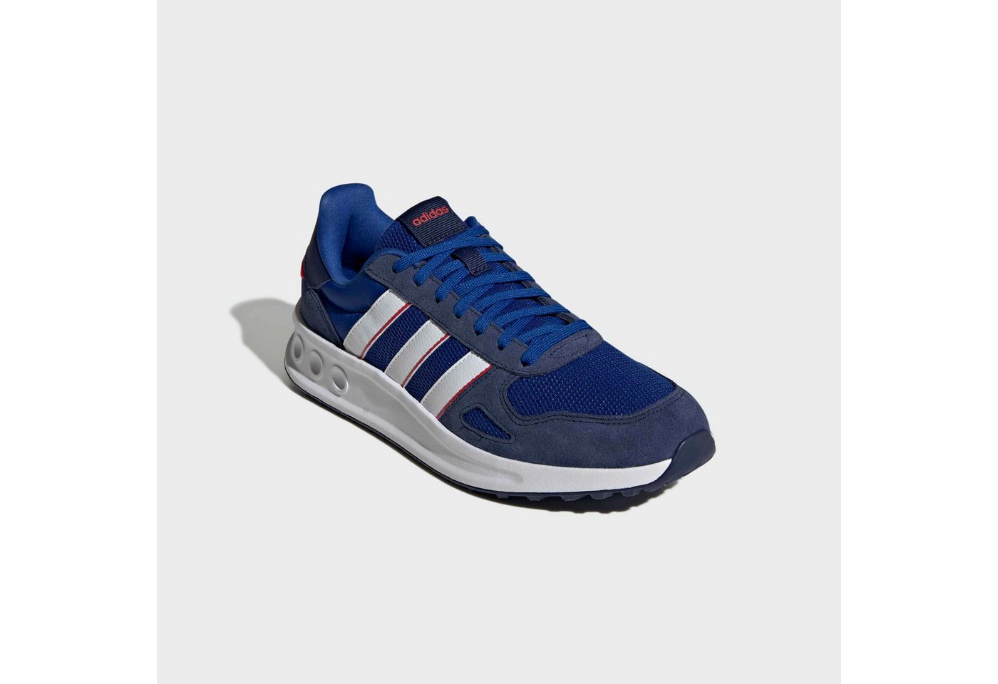 adidas Sportswear RUN 84 Sneaker inspiriert vom Design des adidas LA Trainer (blau/weiß)
