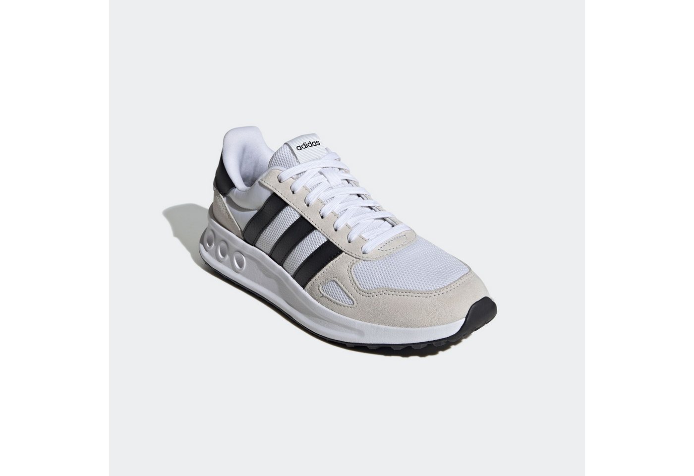 adidas Sportswear RUN 84 Sneaker inspiriert vom Design des adidas LA Trainer (weiß/schwarz)