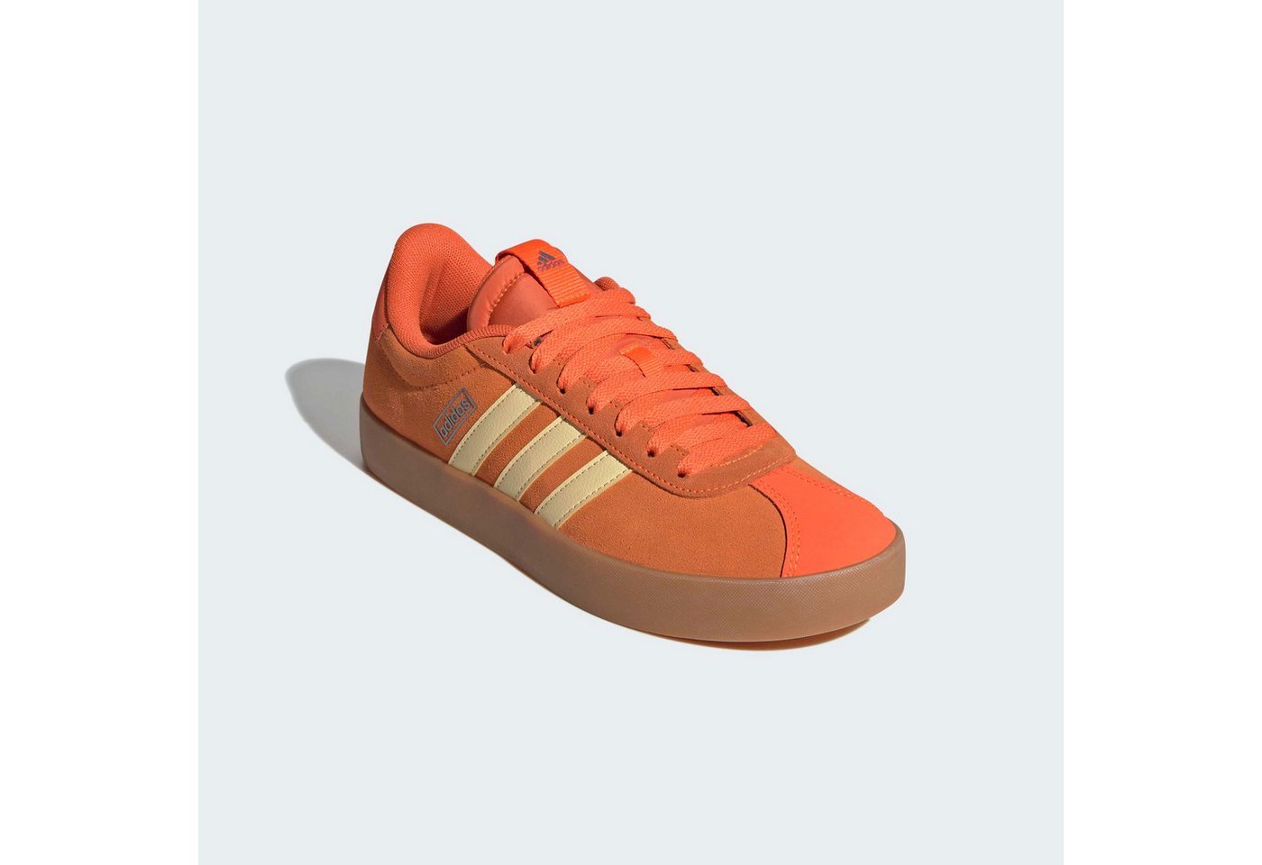 adidas Sportswear VL COURT 3.0 Sneaker inspiriert vom Design des adidas samba (PUOR/ORGTIN/IRONMT)