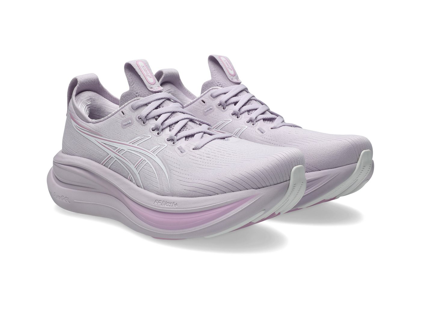 ASICS GEL-NIMBUS 28 Laufschuh für Erwachsene, mit leicht profiliertem Laufsohlenprofil (weiß)