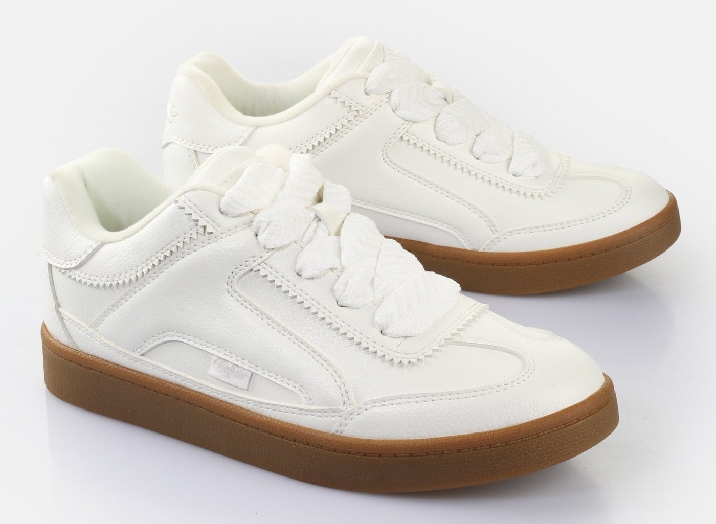 Buffalo LIBERTY ONE Sneaker Schnürschuh, Retro-Sneaker, Freizeitschuh mit weichem Schaftrand (weiß)