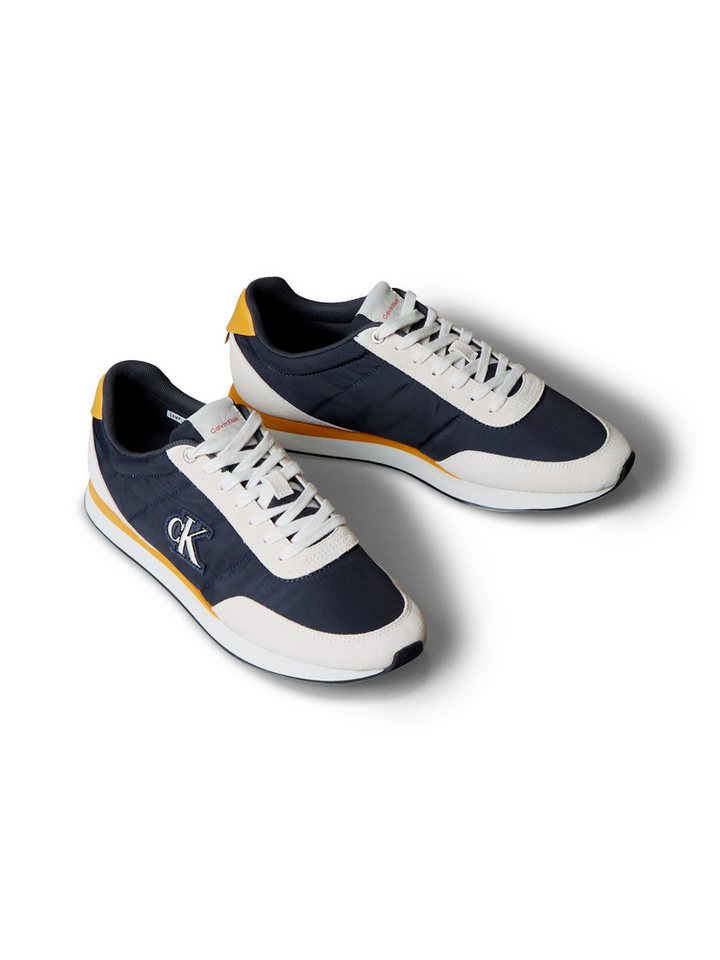 Calvin Klein Jeans RETRO RUNNER ESS MIX MAT Sneaker Freizeitschuh, Halbschuh, Schnürschuh mit Logo-Emblem (blau/weiß/gelb)