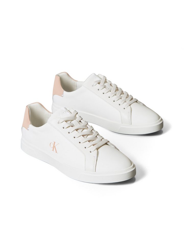 Calvin Klein LOW PRO CUPS LTH MG Sneaker Schnürschuh, Halbschuh, Freizeitschuh mit seitlichem CK-Logo (weiß)