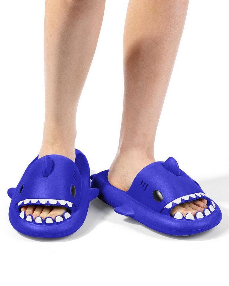 Corimori Bequeme Hai Badeschuhe im Haifisch-Design Badeschuh (Packung, Geschenk) lustige, rutschfeste, schnell trocknende Badeschlappen EU Größe 42-43