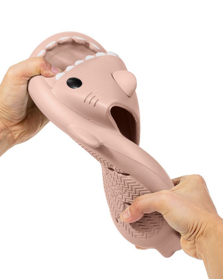 Corimori Bequeme Hai Badeschuhe im Haifisch-Design Badeschuh (Packung, Geschenk) lustige, rutschfeste, schnell trocknende Badeschlappen EU Größe 42-43