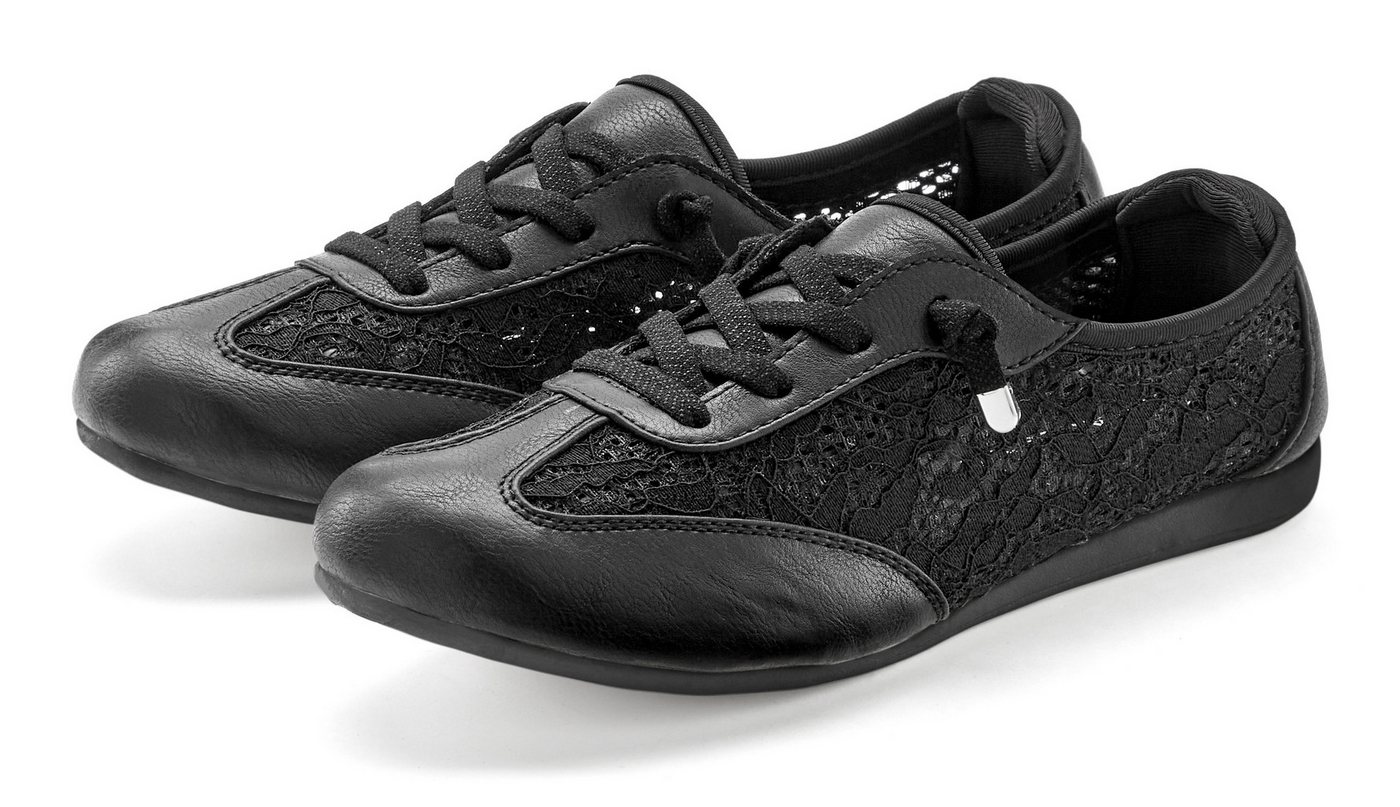 Lascana Freizeitschuh, Halbschuh mit modischen Spitzendetails Sneaker zum Reinschlüpfen mit elastischen Schnürbändern VEGAN