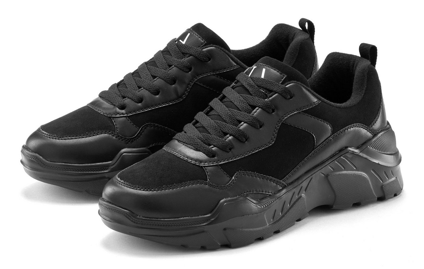 Lascana Sneaker Halbschuh, Sportschuh, leichte Chunky Sohle, weiche Innensohle VEGAN (schwarz)