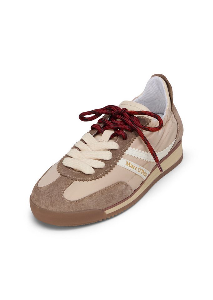 Marc O'Polo mit unterschiedlichen Schnürsenkeln Sneaker