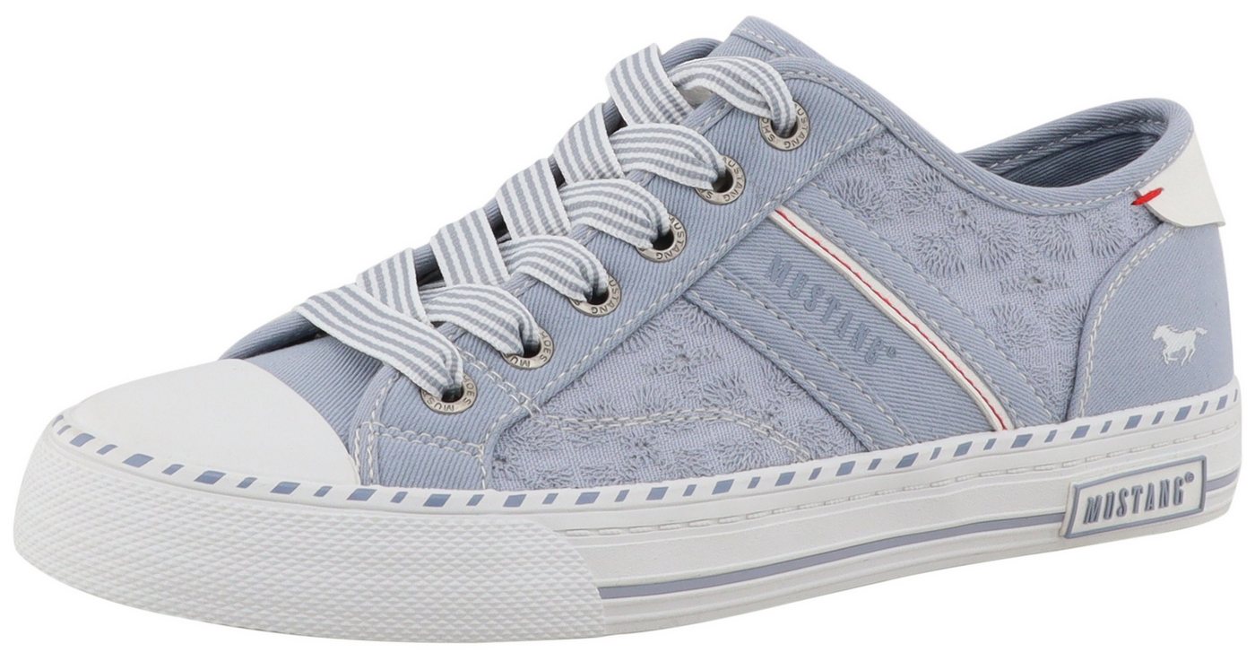 mustang shoes Magdalena Plateausneaker Freizeitschuh, Halbschuh, Schnürschuh mit schöner Stickerei