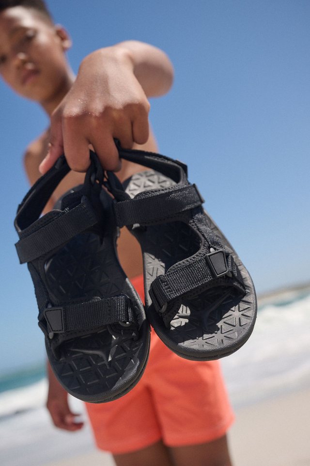 Next Trekking-Sandalen mit Klettverschluss Sandale (1-tlg)