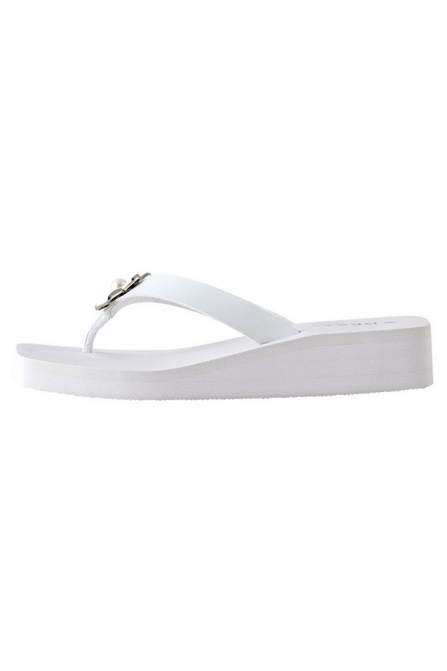 Next Zehentrenner mit Keilabsatz und Metalldetails Keilsandalette (1-tlg)