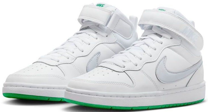 Nike Sportswear Court Borough Mid 2 Sneaker Design auf den Spuren des Air Force 1