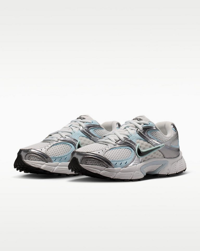 Nike Sportswear Nike V5 RNR Sneaker inspiriert vom Design des Y2K Nike Vomero 5 (grau/weiß)