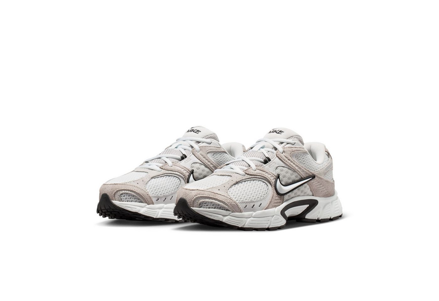 Nike Sportswear V5 RNR Suede Sneaker inspiriert vom Design des Y2K Nike Vomero 5