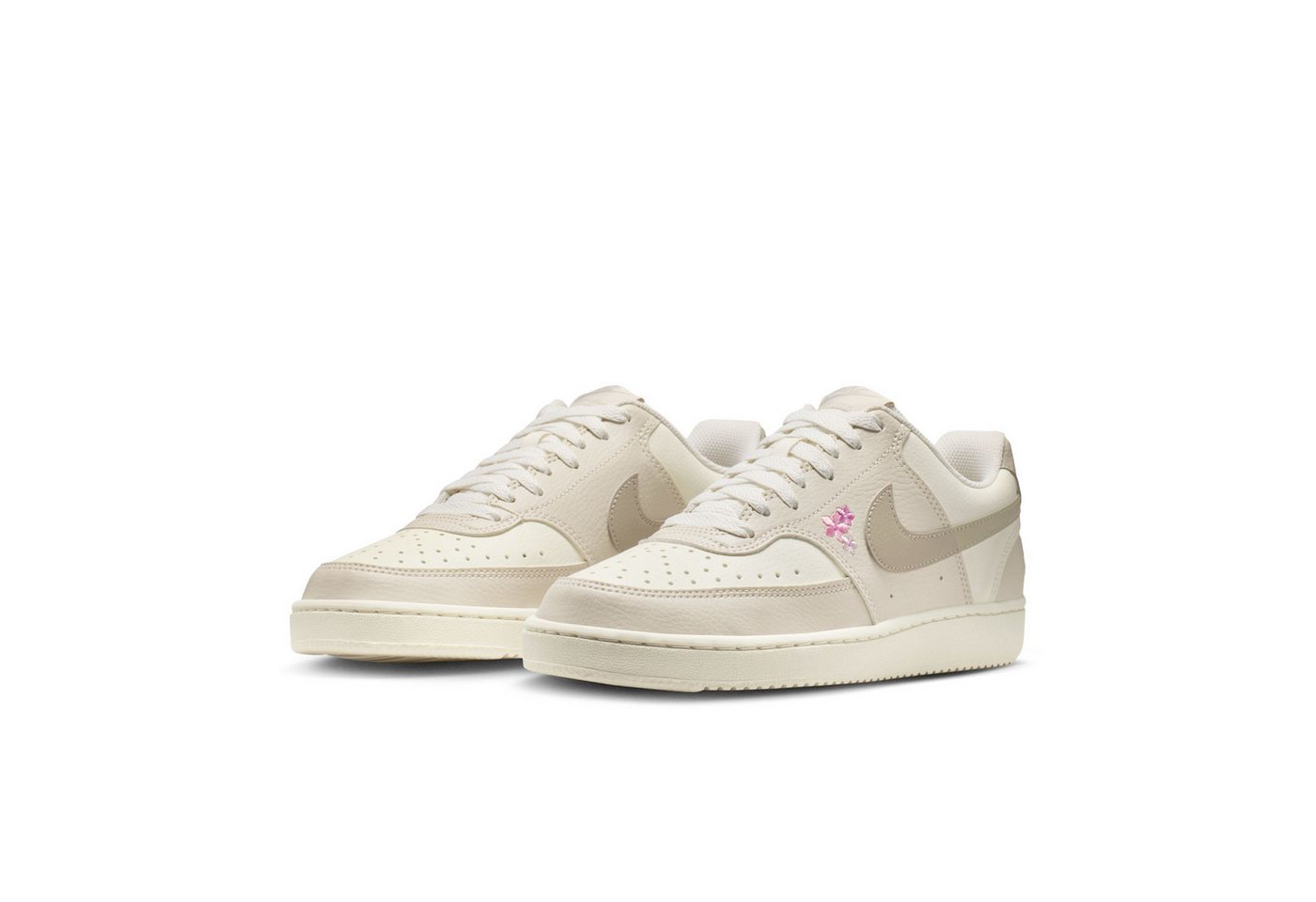 Nike Sportswear WMNS COURT VISION LOW SE Sneaker inspiriert vom Design des Nike Air Force