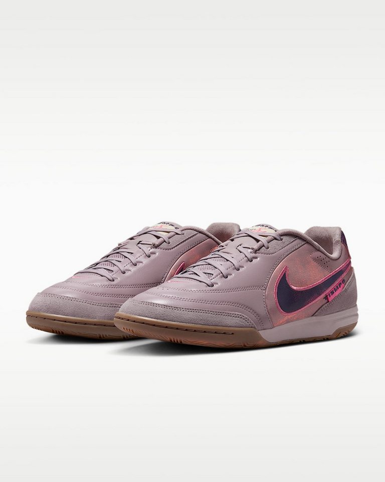 Nike TIEMPO STREETGATO PRM Fußballschuh Für den Einsatz auf Hart- und Hallenplätzen und auf der Straße