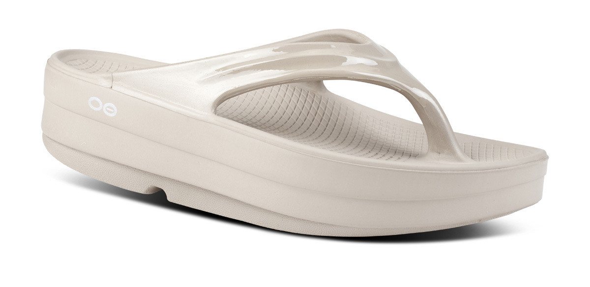 Oofos OOmega Zehentrenner (Paar, 0-tlg)