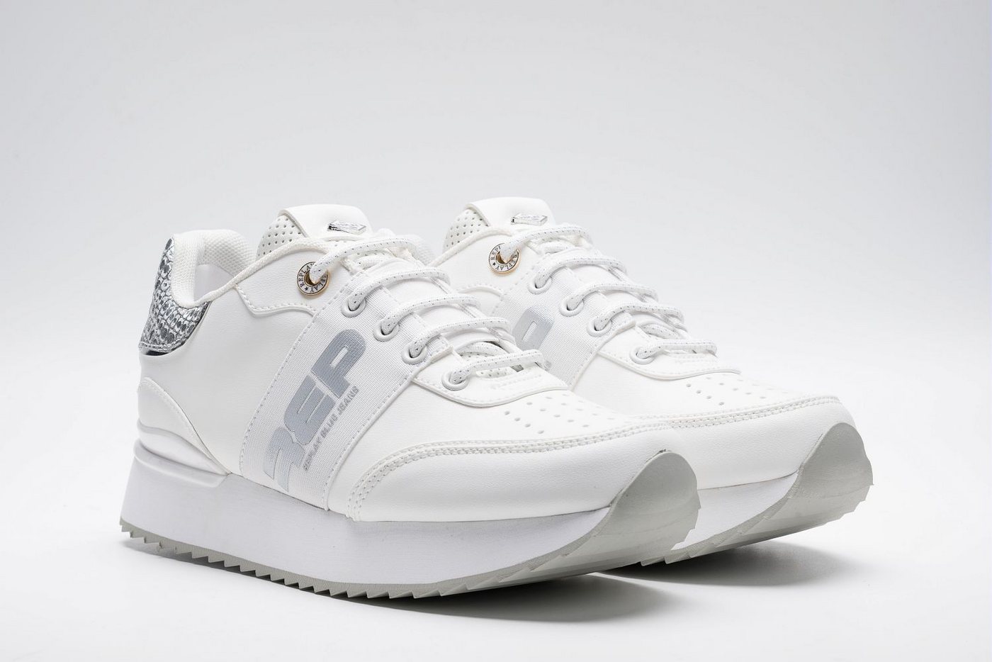 Replay Plateausneaker Schnürschuh, Freizeitsneaker, Halbschuh mit Perforation (silber/weiß)