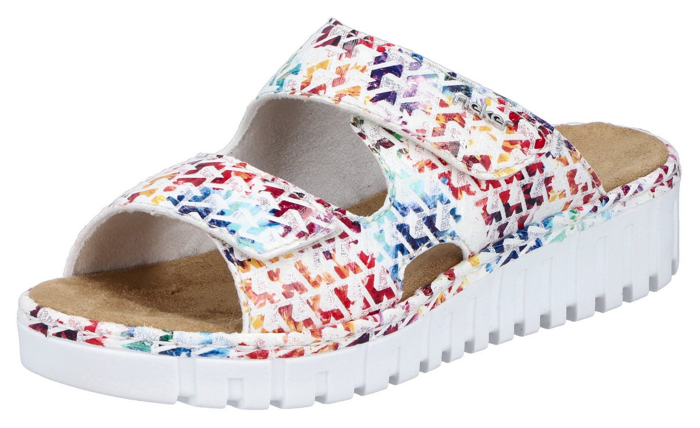 Rieker Pantolette Sommerschuh, Schlappen, Hausschuh mit modischer Plateausohle