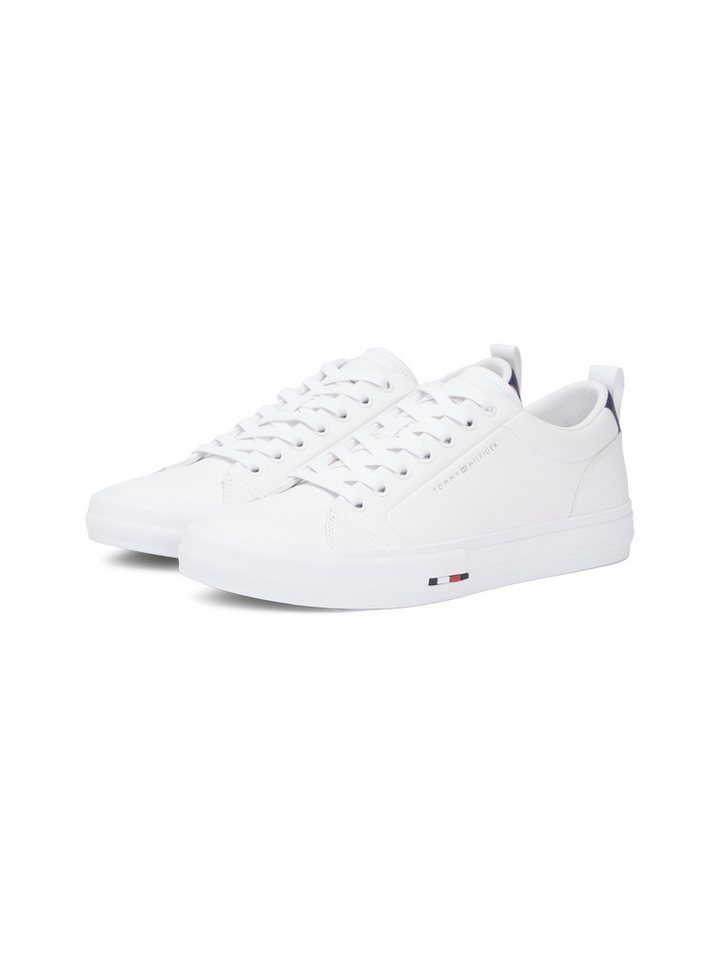 Tommy Hilfiger HARLEM STREET LTH Sneaker Freizeitschuh, Halbschuh, Schnürschuh mit TH-Logo -klein ausfallend (weiß)