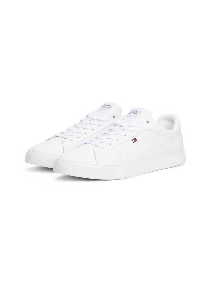 Tommy Hilfiger ICON COURT LTH FLAG ESS Sneaker, Freizeitschuh, Halbschuh, Schnürschuh mit kleiner Logoflagge (weiß)