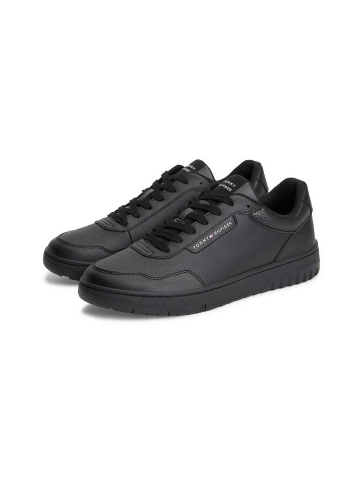 Tommy Hilfiger TH BASKET CORE LEATHER Sneaker Halbschuh, Schnürer mit Perforation am gepolsterten Schaftrand