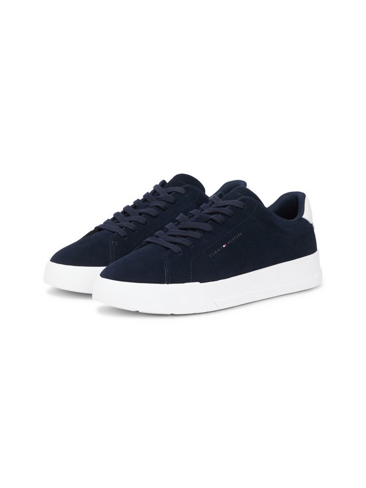 Tommy Hilfiger TH COURT CORE SUEDE Sneaker Freizeitschuh, Halbschuh, Schnürschuh mit seitlicher Logoprägung