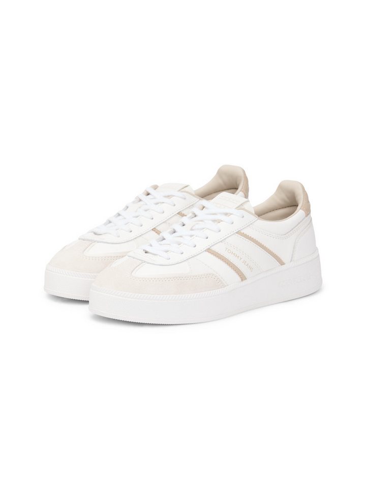 Tommy Jeans THE GREENWICH EDGE FLATFORM Plateausneaker, Freizeitschuh, Halbschuh, Schnürschuh mit Logoschriftzug (beige/braun)