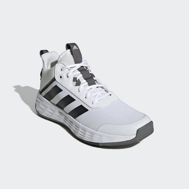 adidas Performance »OWNTHEGAME« Basketballschuh (weiß-schwarz-grau)
