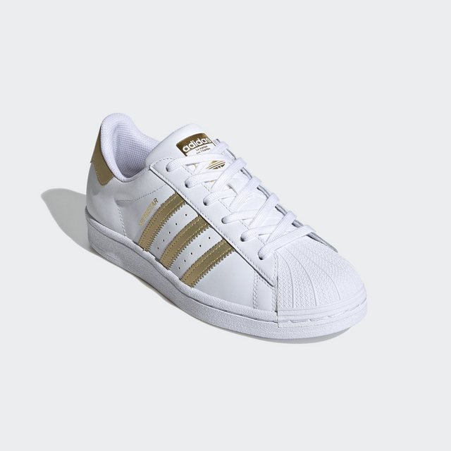 adidas Originals »SUPERSTAR W« Sneaker (weiß-goldfarben)