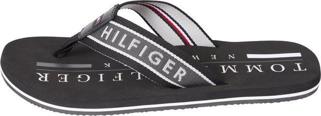 Tommy Hilfiger »HILFIGER MARITIME BEACH SANDAL« Zehentrenner mit Logoschriftzug (schwarz-weiß)