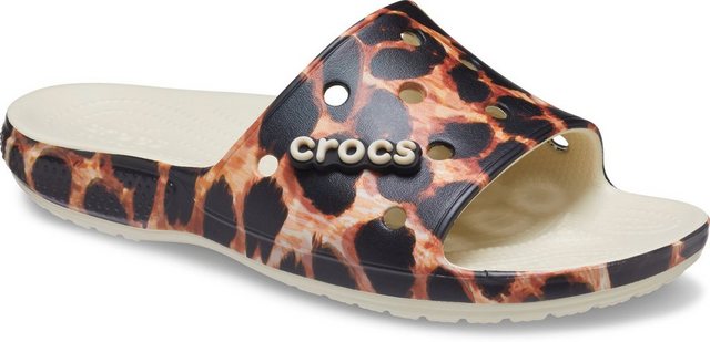 Crocs »Classic Crocs Animal Remix Slide« Pantolette mit Bandage im Animal Look (weiß-leo-gemustert)